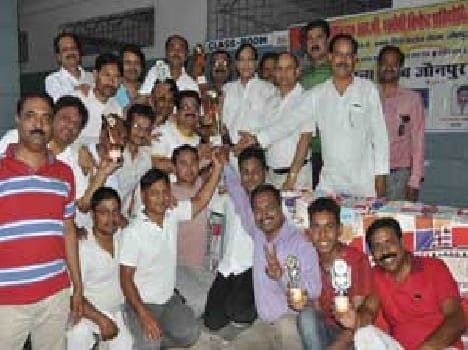 Leo Club scored Trophy
