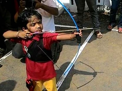35 months little archer' set a world record 
