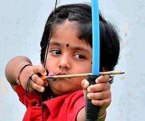 35 months little archer' set a world record 