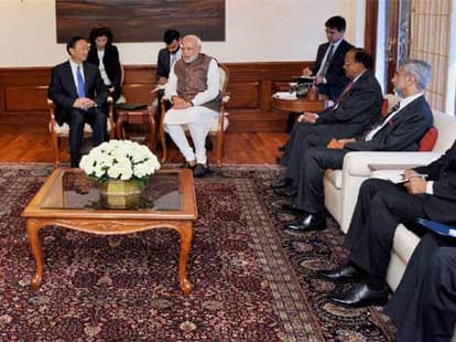 Modi govt. plan 'visa on arrival' for Chinese tourists.