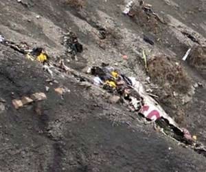 pilot deliberately dropped of the french plane
