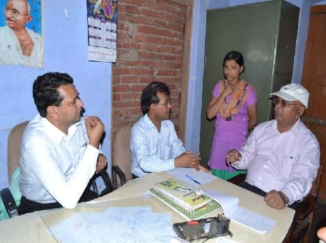 roshni is unable to tell his address in nari niketan