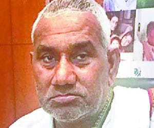 Bullet crosses the head, doctors saves life