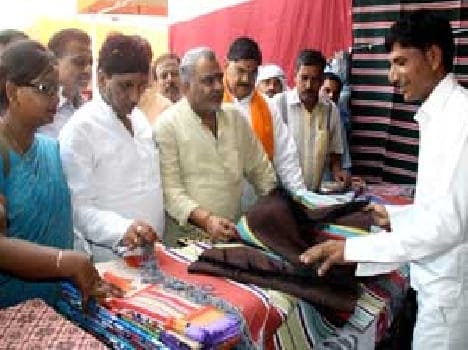 Mayor Ramgopal mohale look Khadi pradarsani stall 