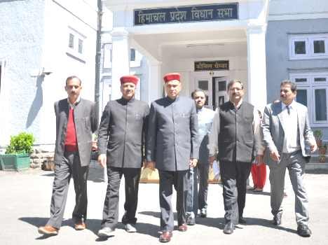 The VAT rise on petrol, diesel, waikl out by bjp.