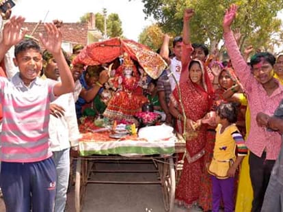 hindu muslim unity in mohanpur.