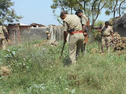 attack on up police in kaushambi.