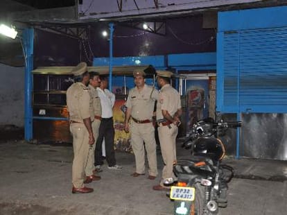 A student died in firing in Lucknow.