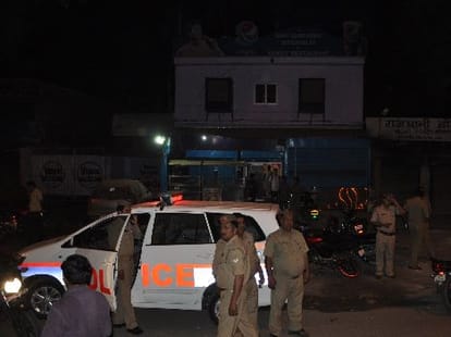 A student died in firing in Lucknow.