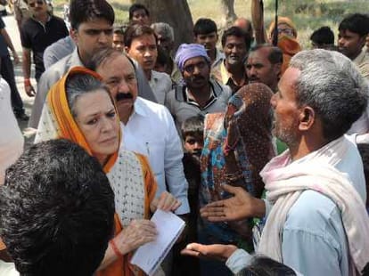 sonia gandhi cannot spend given budget