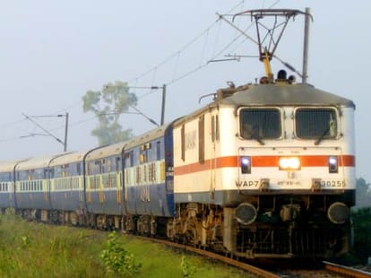Monkey attacks 3 train drivers in bihar.