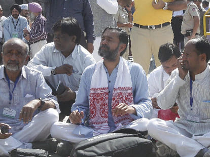 who is the cheif AAP leader, yogendra or kejriwal?