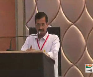 Kejriwal speaking at meeting of the National Council