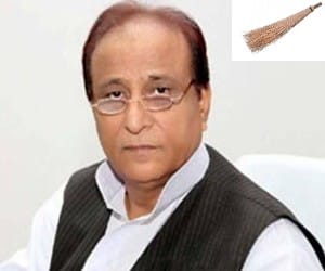 Azam khan gives broom and pen in gift