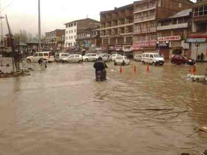 all about kashmir flood you want to know