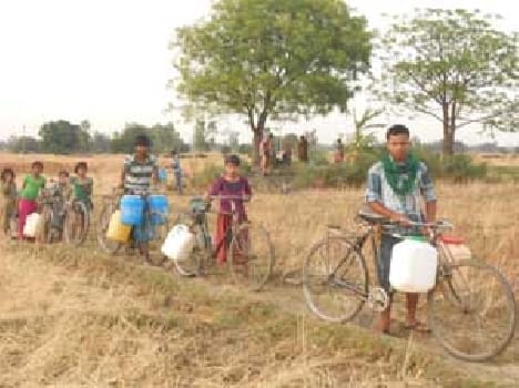 Two kilometers to fetch water from the