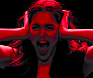 Kangana, Sonam and Sonakshi against Deepika my Choice Video