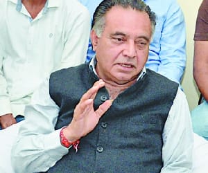 transport minister gs bali strict over illegal plying of tourist buses in Himachal.