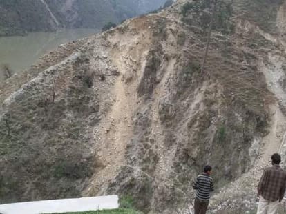 flood alert issued in srinagar