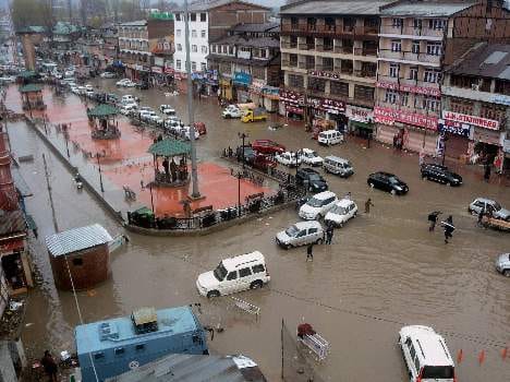 flood alert issued in srinagar