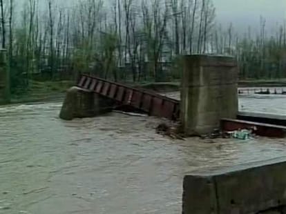 kashmir flood, death toll reaches to 18