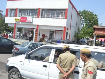 9 lakh robbery from petrol pump owner, 6 main points