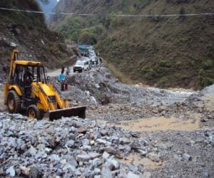 heavy rain create problem.