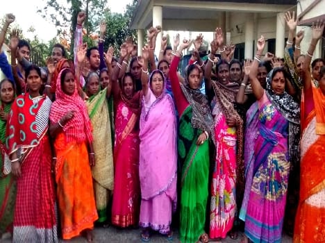 Performed on women police station against raw alcohol