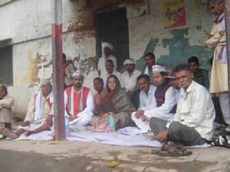 Kamayani began picketing the fifth time