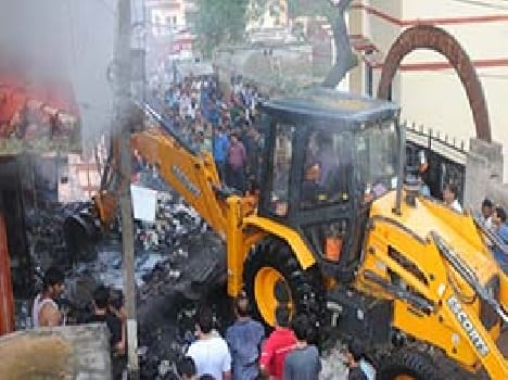 warehouse burned in pratapgarh