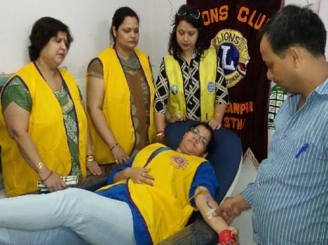 Fifteen people have volunteered to donate blood