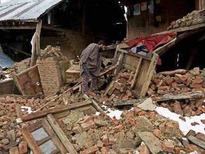 Two dead, 7 feared killed in landslides in JK