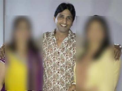 Kumar vishwas gets woman commission notice for alleged illicit relationship