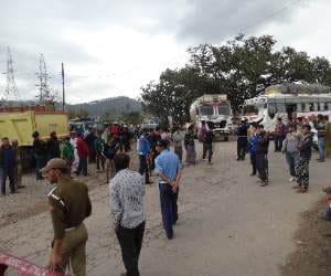 highway closed more 2k stuck in jammu