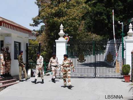 inquiry start in fake lady officer in IAS academy.