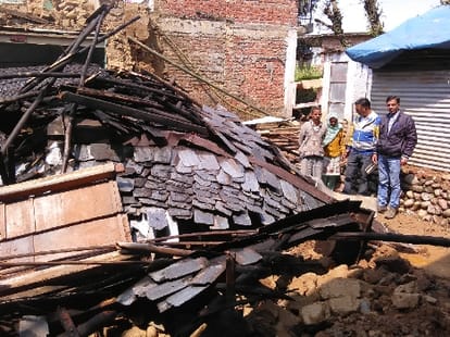 home destroyed in hamirpur.