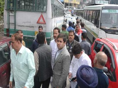 treffic jaam in shimla.