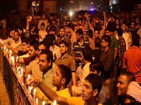 Students angry , pulled Candle Procession