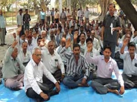 Fifth day : teachers stopped Rivaluueshan