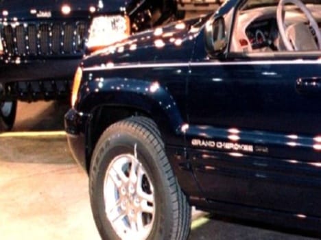 chrysler to pay accident compensation