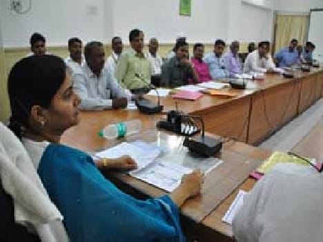 MPs angered by the slow progress of the project
