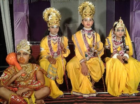 Chola shine Jume on Baba devotees worship