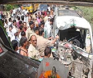 Two people died in road accidents
