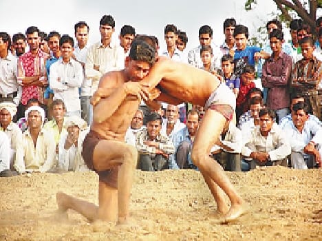 flag wrestling won by Firozabad's Manoj