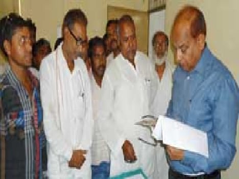 Crop was destroyed , Dilwaan compensation