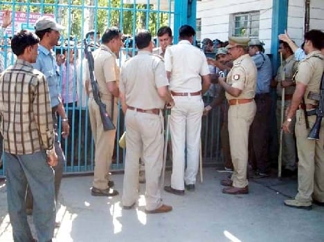 Farmers get stalled at the gate