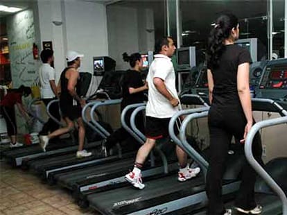 Virat Kohli to invest Rs 90cr, set up chain of gyms