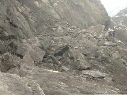 India threatened closure of Tibet road due to landslide.