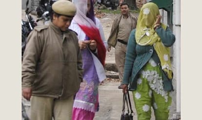 sex racket caught red handed at dharamshala.