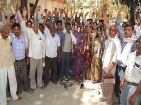 Teacher organizations continue agitation